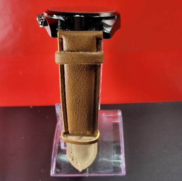 Men's Watch - Picture 6 of 10